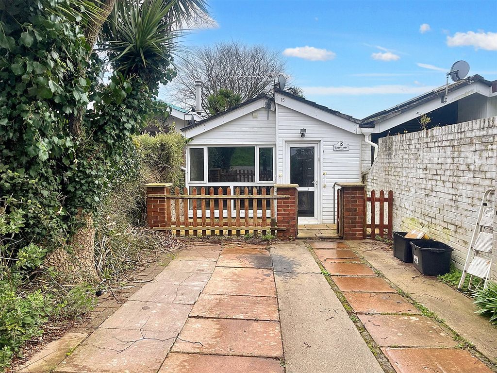 2 bed bungalow for sale in Cumber Close, Brixham TQ5, £200,000 Zoopla