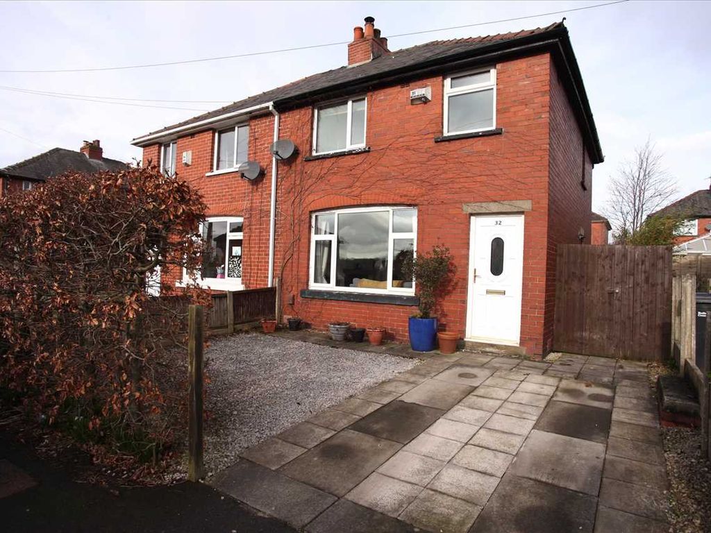 3 bed semidetached house for sale in Crescent Road, Bolton, Kearsley