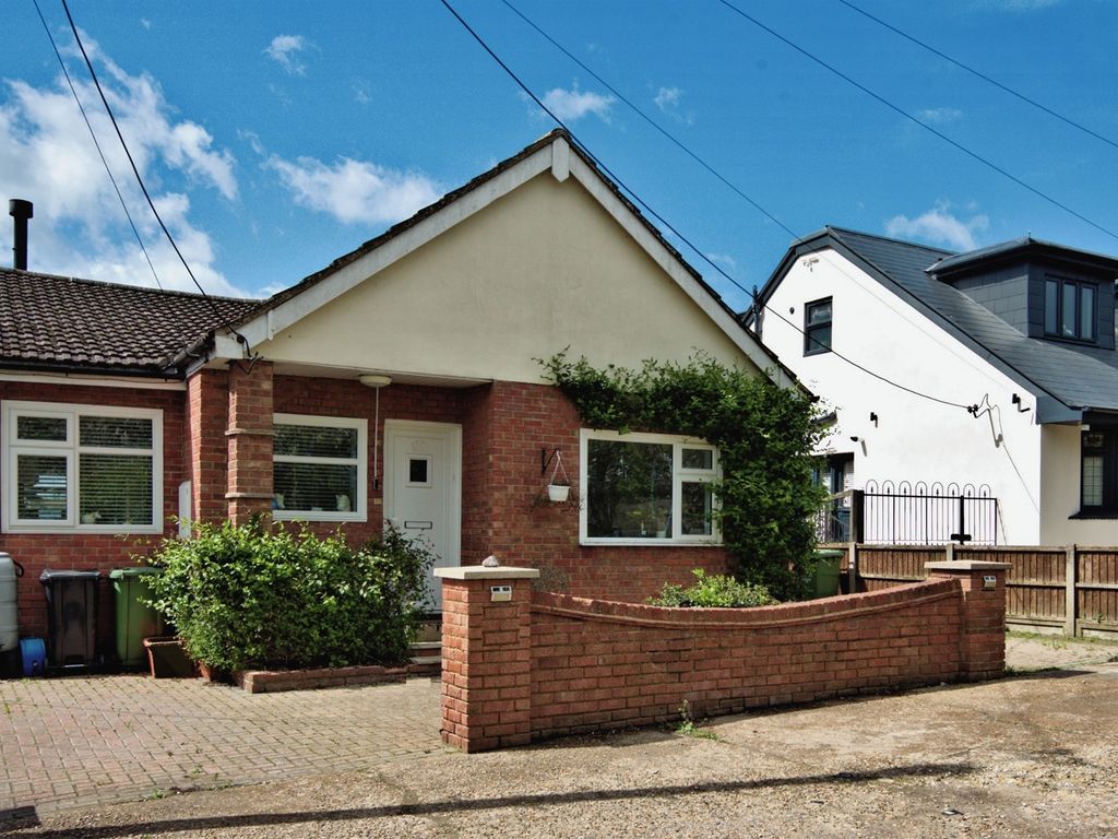 3 bed detached bungalow for sale in Ramsay Drive, Vange, Basildon SS16, £375,000 Zoopla