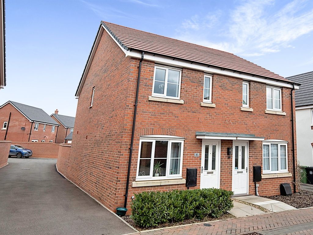 2 bed semidetached house for sale in Bradley Walk, Wellesbourne
