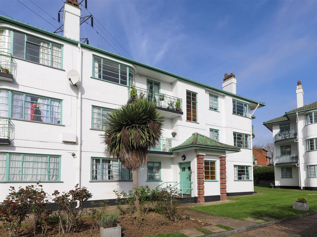 2 bed flat for sale in Capel Gardens, Pinner HA5, £350,000 Zoopla