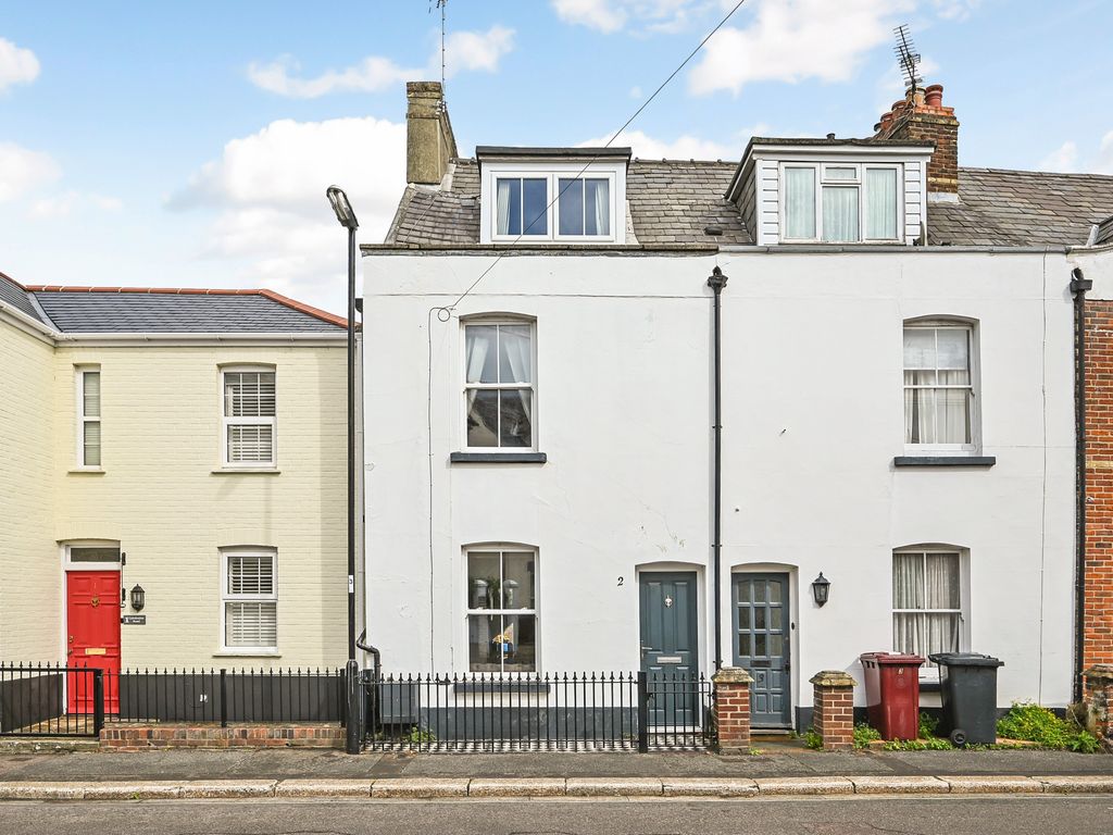 3 bed terraced house for sale in Caledonian Road, Chichester PO19, £