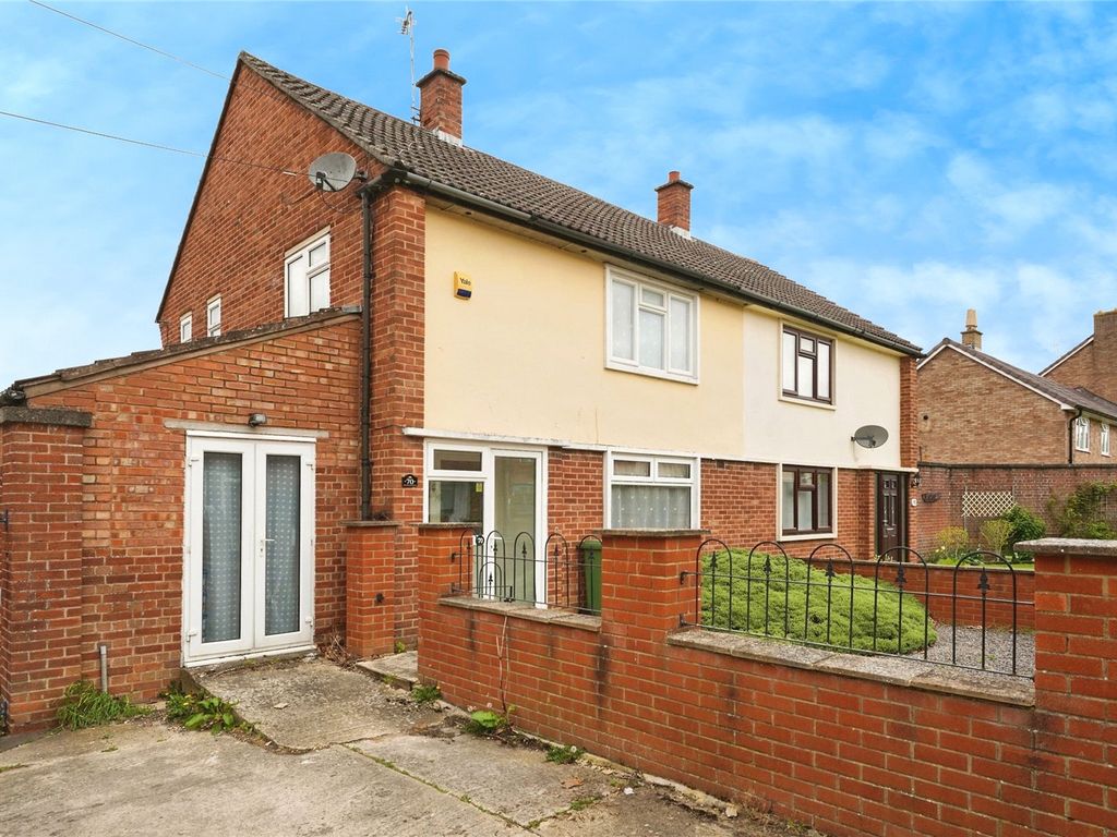 3 bed semidetached house for sale in Cromwell Road, Cheltenham