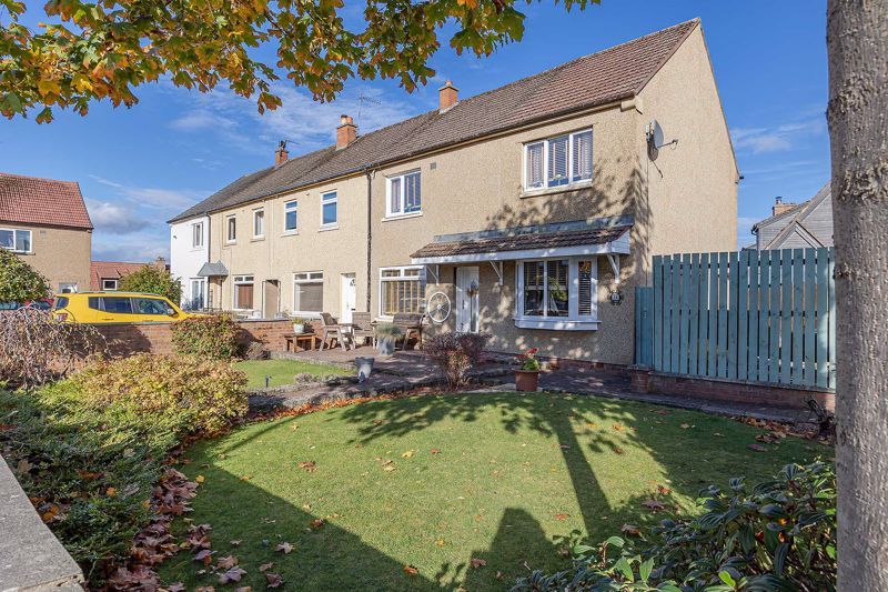 4 bed semidetached house for sale in 14 Braehead Drive, Linlithgow