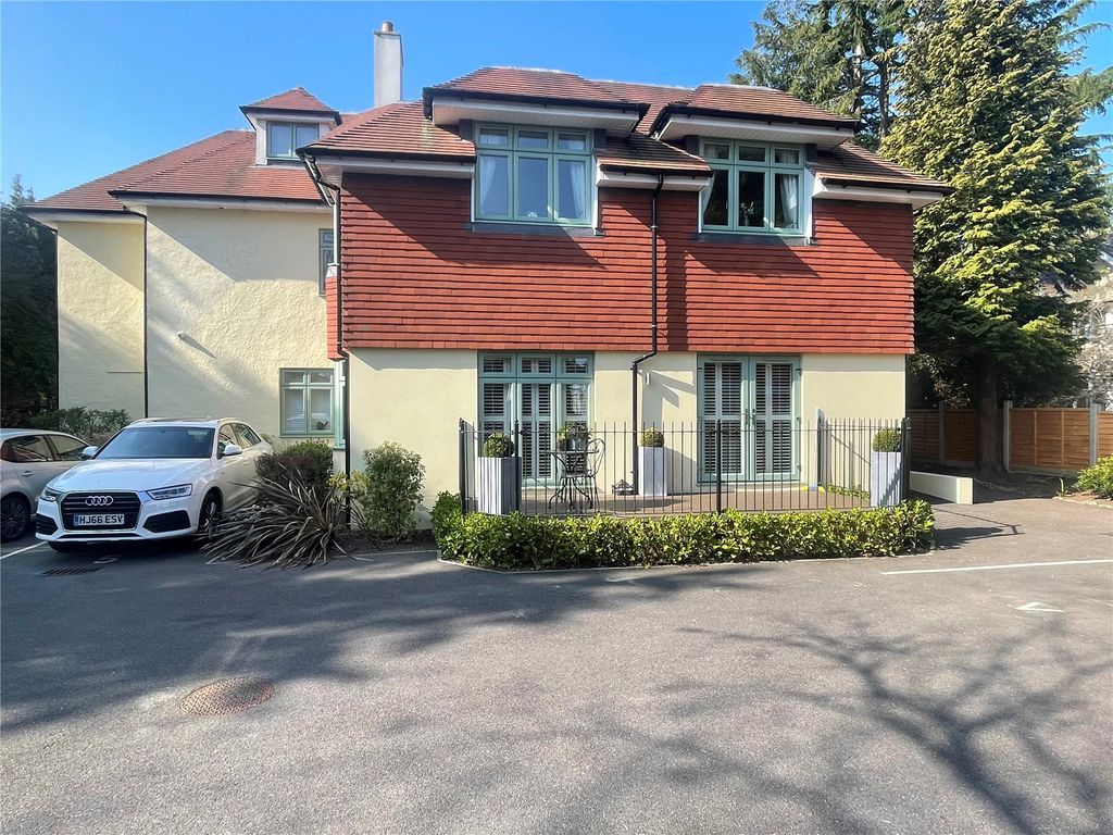 2 bed flat for sale in Roslin Road, Talbot Woods, Bournemouth BH3 Zoopla
