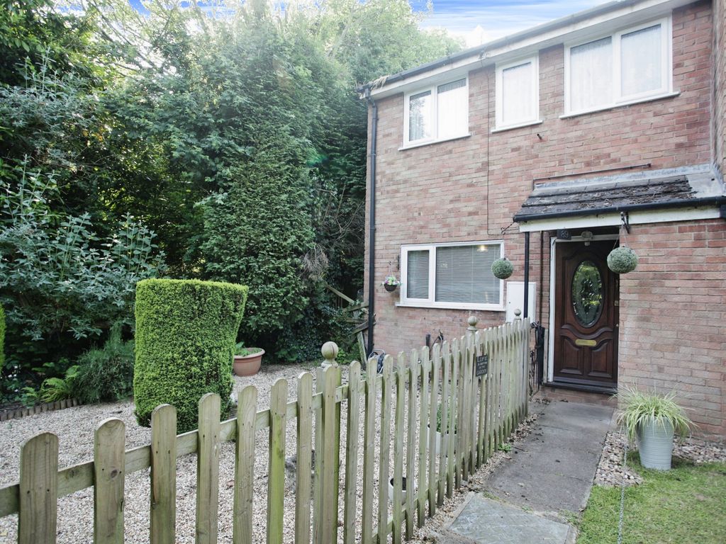 3 bed end terrace house for sale in Rowleys Green Lane, Longford