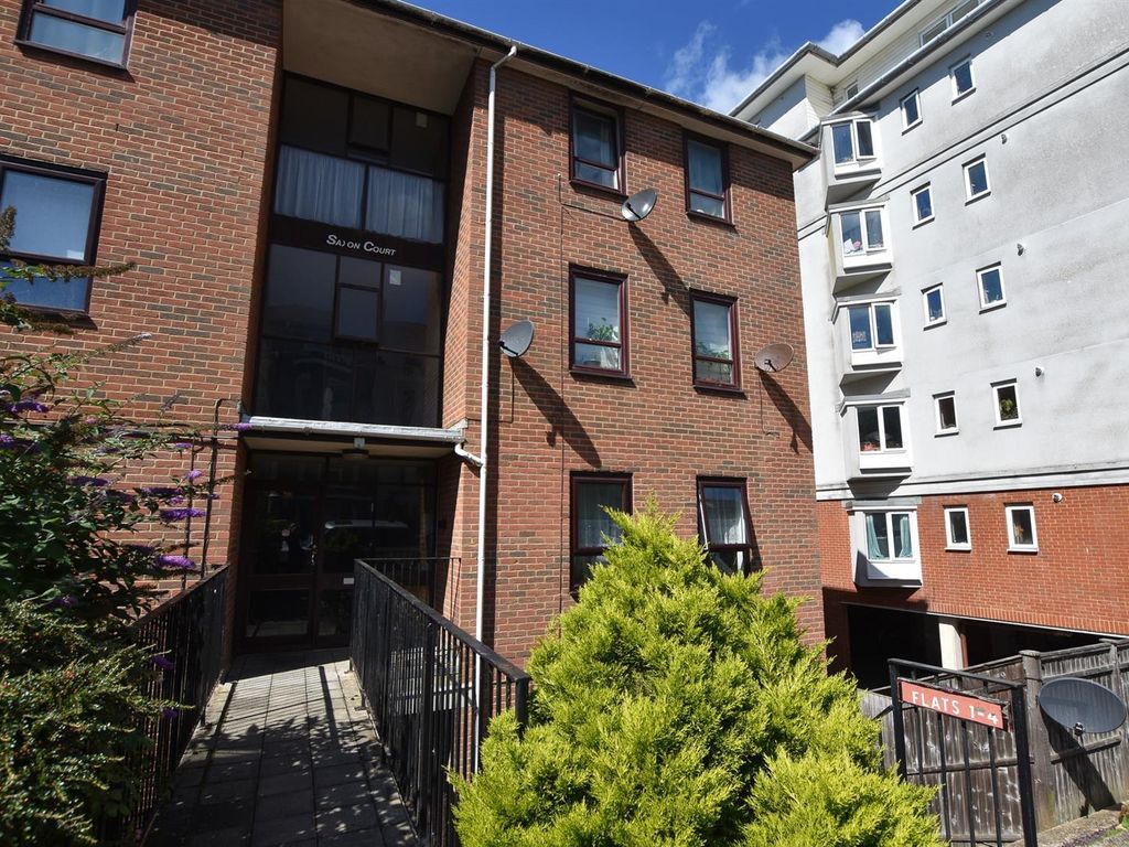 1 bed flat for sale in Chapel Park Road, St. LeonardsOnSea TN37, £
