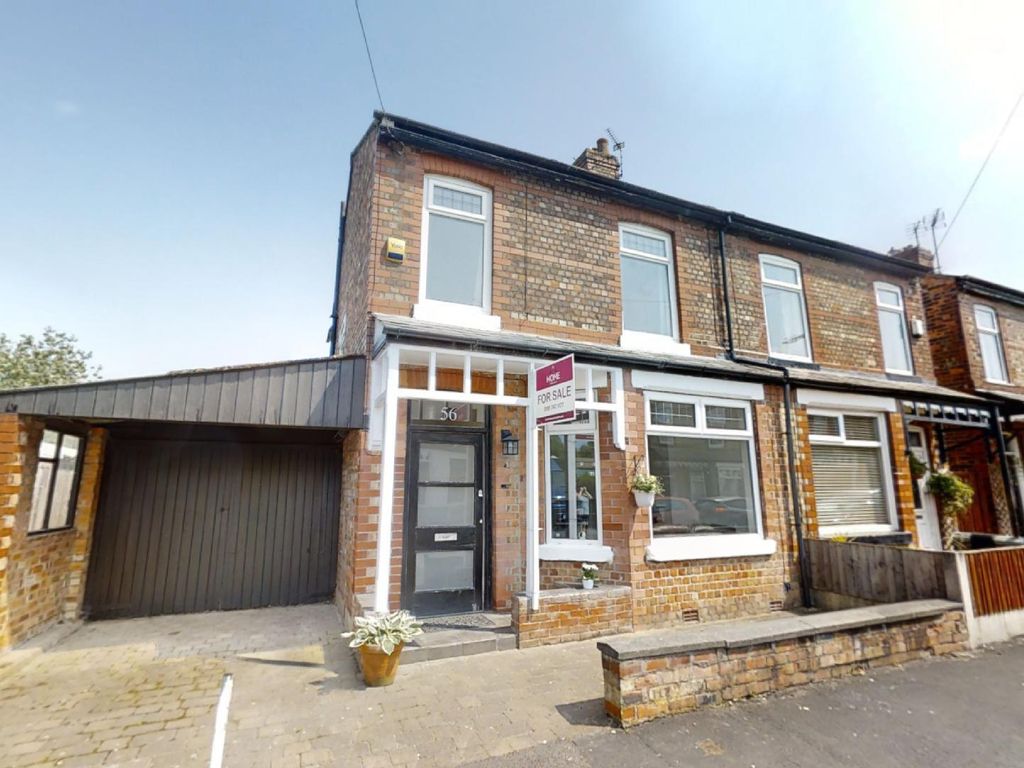 3 bed semidetached house for sale in Alderley Road, Urmston
