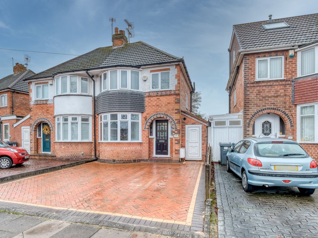 3 bed semidetached house for sale in Kingshurst Road, Northfield