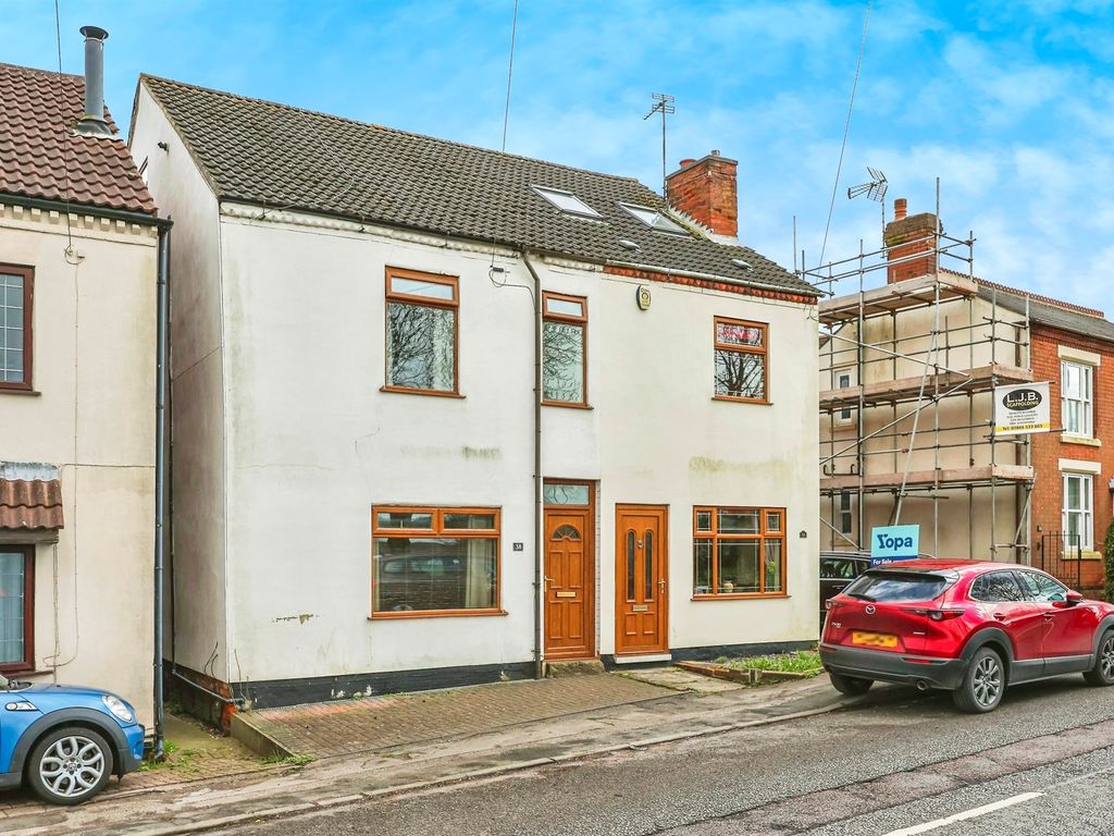 3 bed semidetached house for sale in Alfreton Road, Underwood