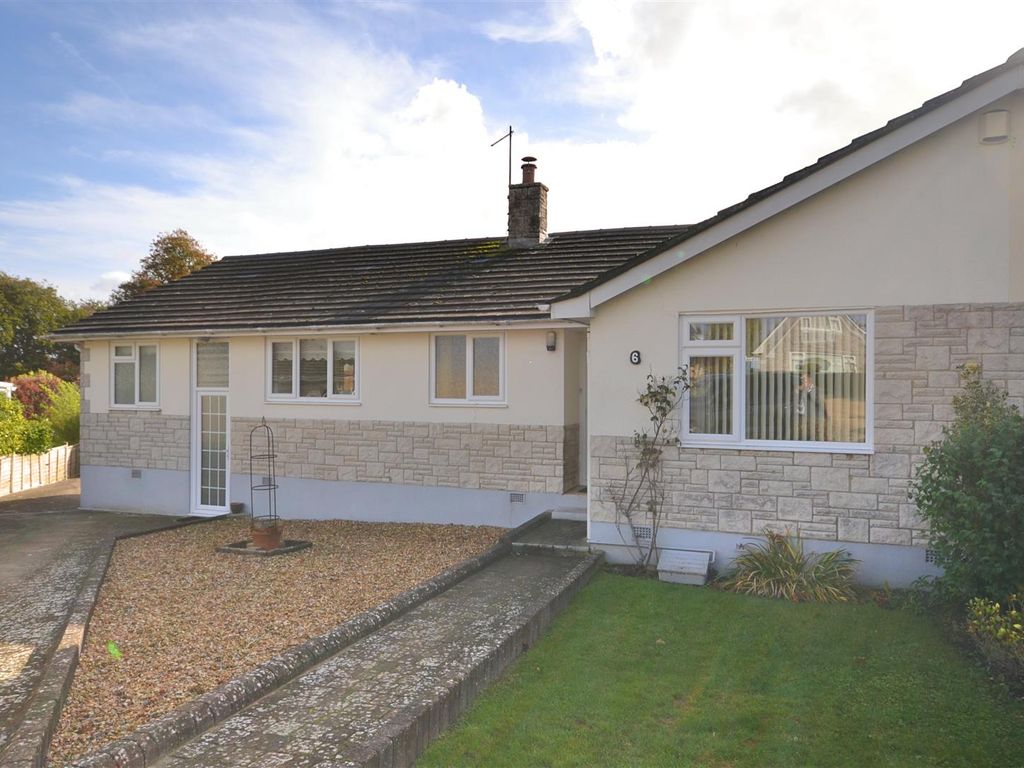 3 bed semidetached bungalow for sale in Bellbury Close, Puddletown
