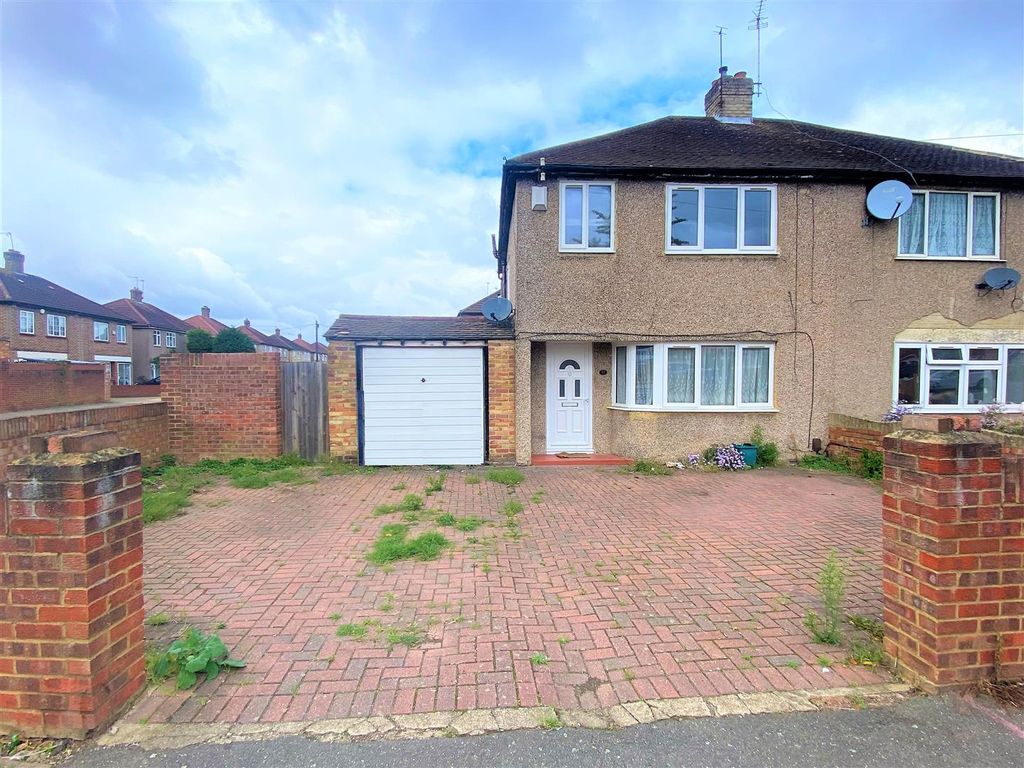 4 bed semidetached house to rent in Shakespeare Avenue, Hayes UB4 Zoopla