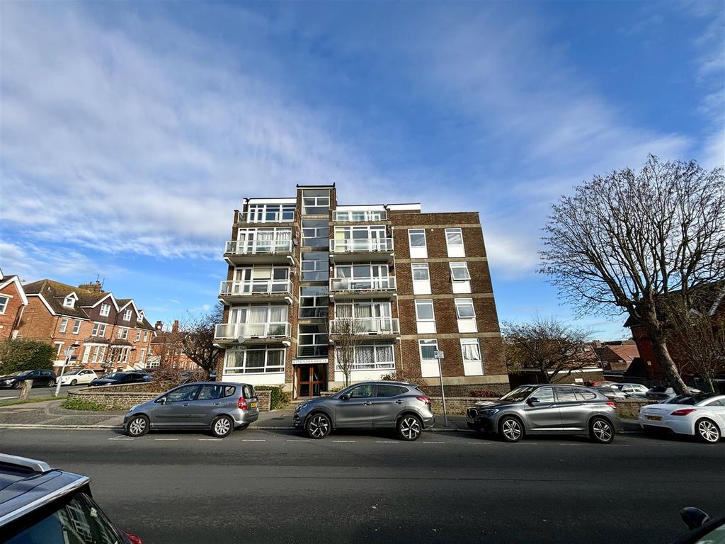 3 bed flat for sale in St. Annes Road, Eastbourne BN21, £259,950 Zoopla