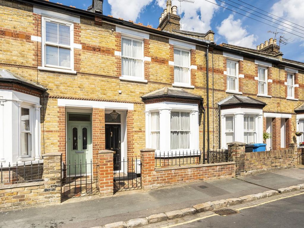 3 bed terraced house for sale in Temple Road, Windsor SL4, £730,000