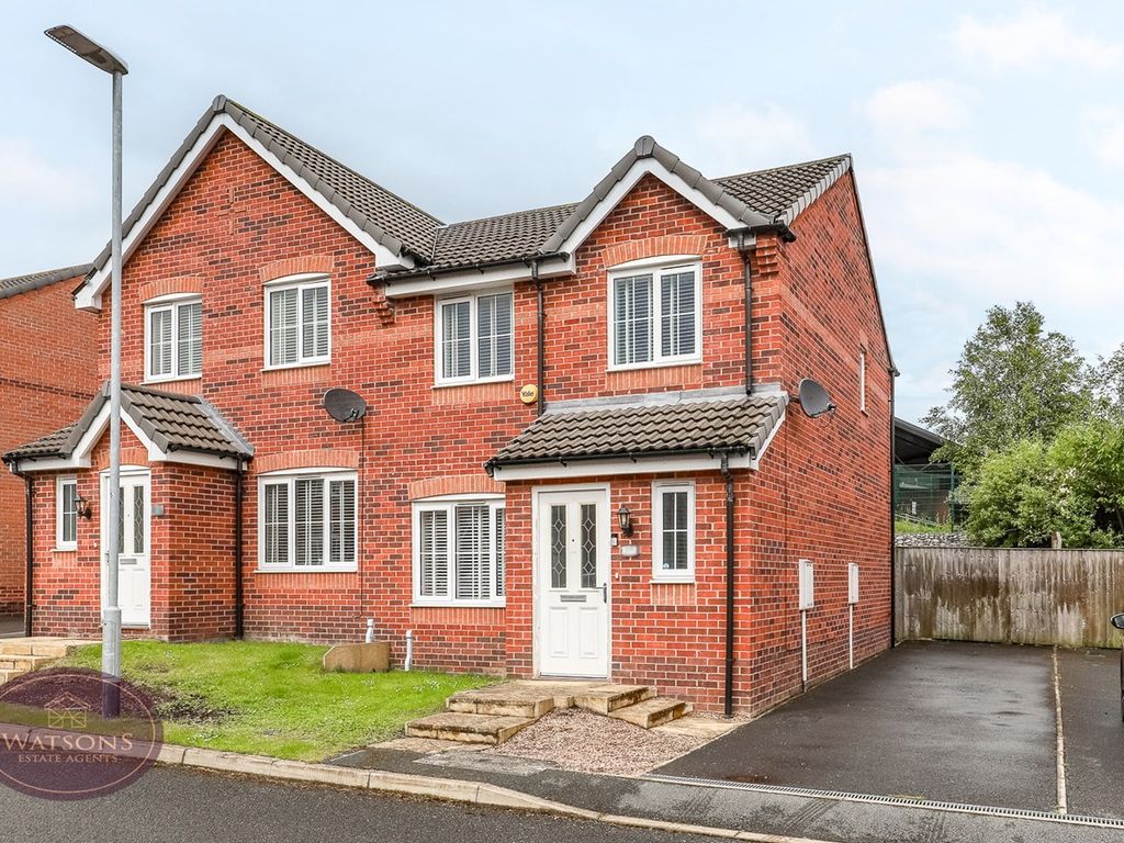 3 bed semidetached house for sale in Peacock Drive, Eastwood