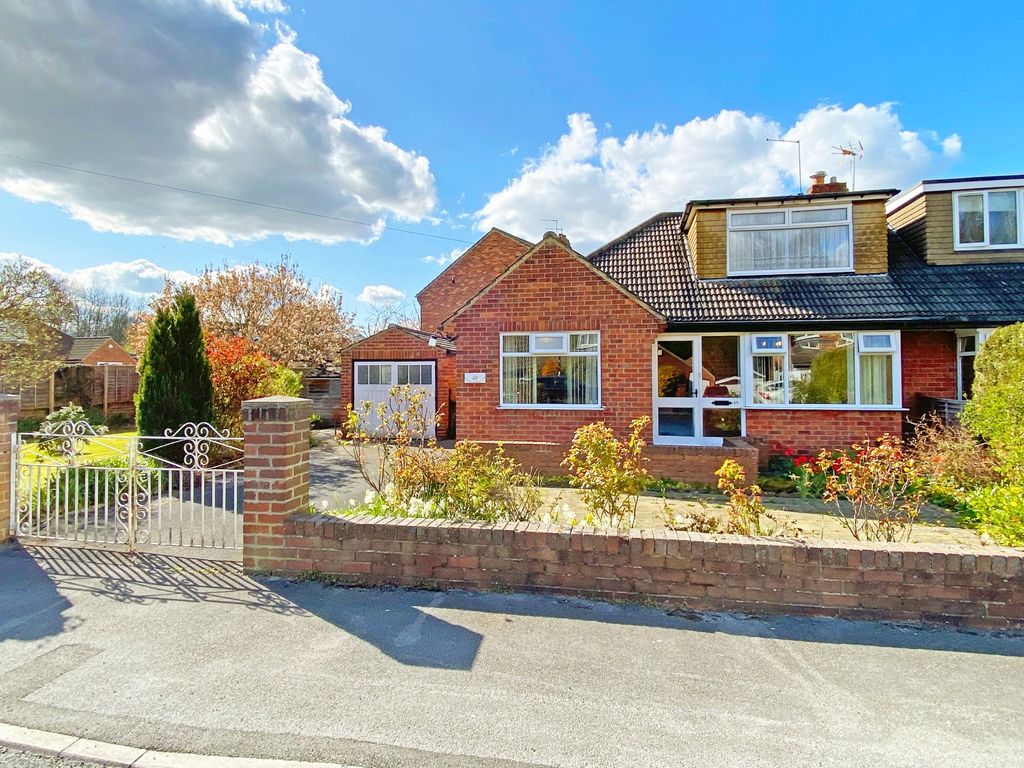 3 bed semidetached bungalow for sale in Plompton Drive, Harrogate HG2