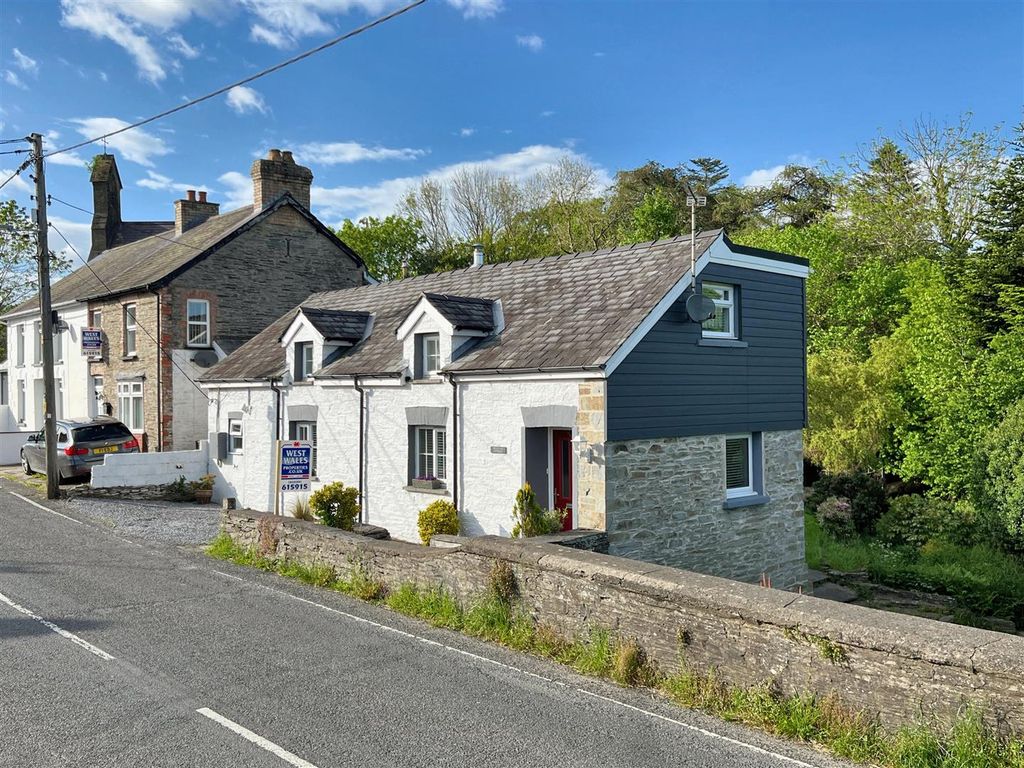 3 bed link detached house for sale in Llechryd, Cardigan SA43, £275,000