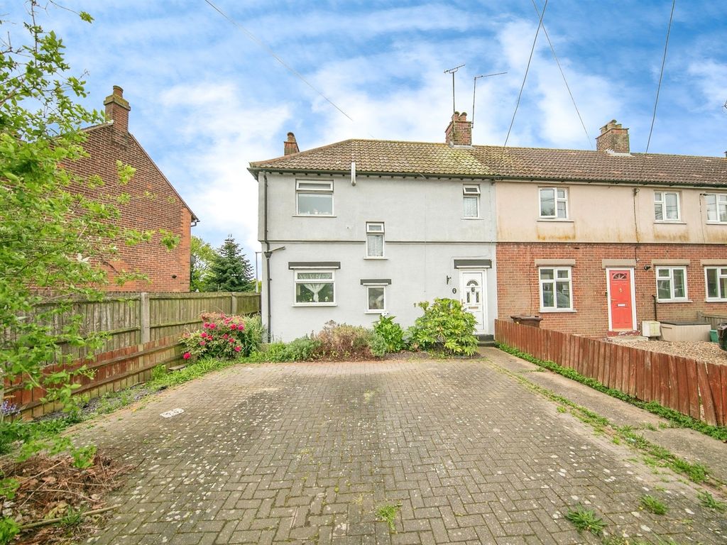 2 bed end terrace house for sale in Goring Road, Colchester CO4, £