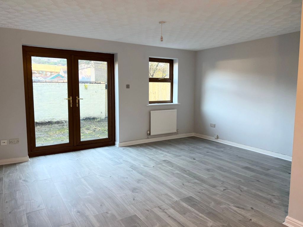 3 bed property to rent in Island Mews, Port Talbot SA13, £700 pcm Zoopla