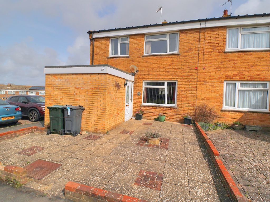 3 bed semidetached house for sale in Linden Close, Eastbourne BN22
