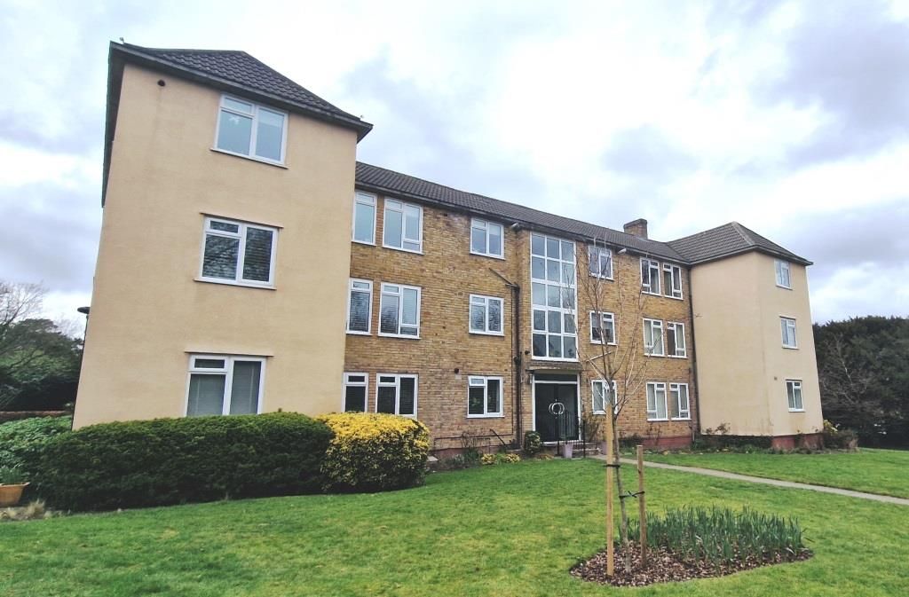 3 bed flat to rent in Kemnal Road, Chislehurst BR7 Zoopla