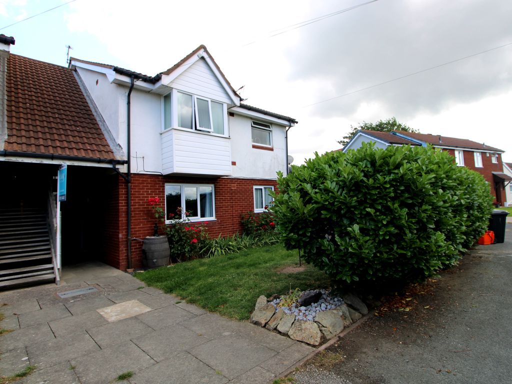 1 bed flat for sale in Lon Hedyn, Rhyl, Denbighshire LL18 Zoopla