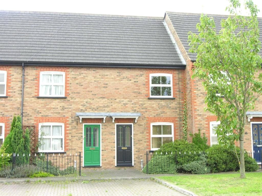 2 bed terraced house to rent in Lords Terrace, High Street, Eaton Bray