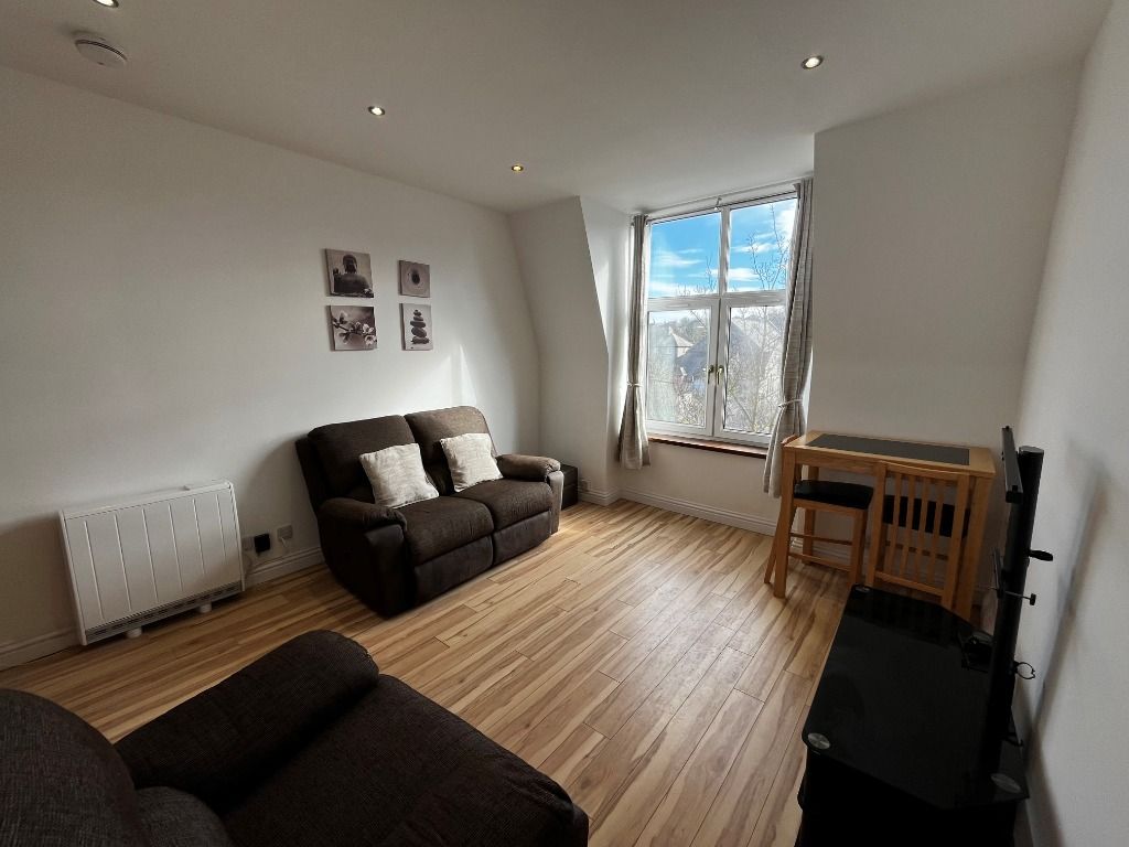 1 bed flat to rent in Walker Road, Torry, Aberdeen AB11, £450 pcm Zoopla