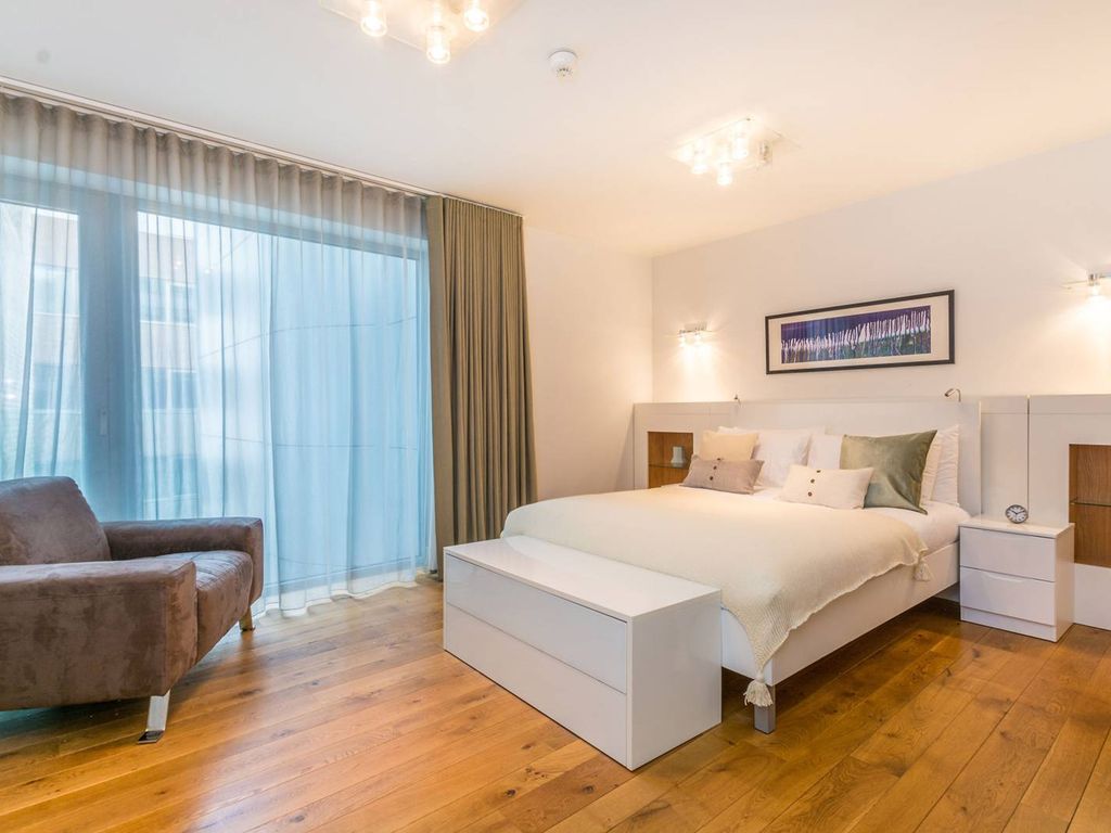 High Holborn, Holborn, London WC1V