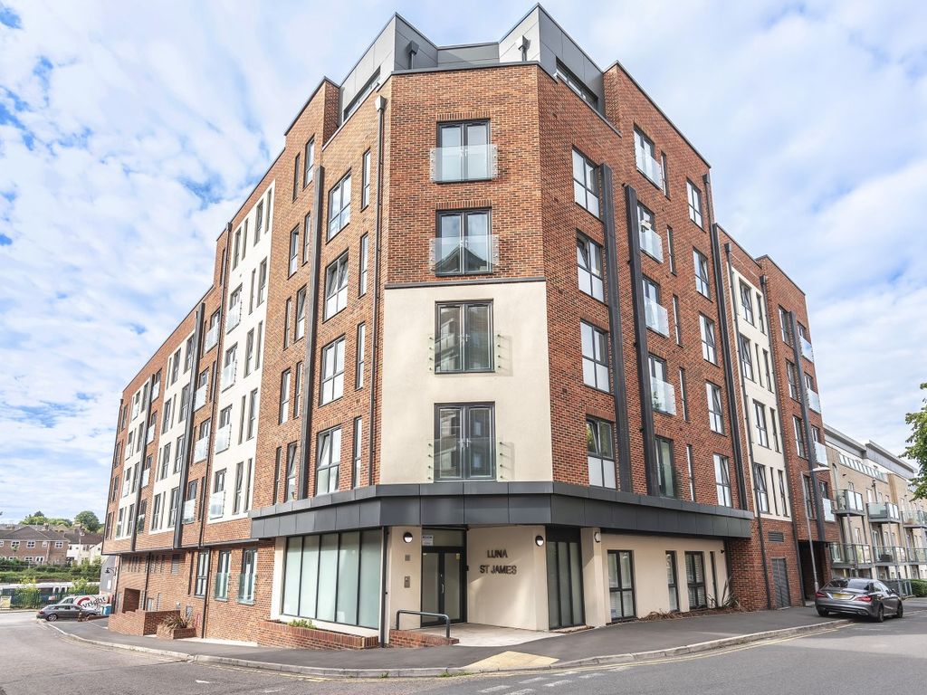 Luna St. James, Brentwood CM14  