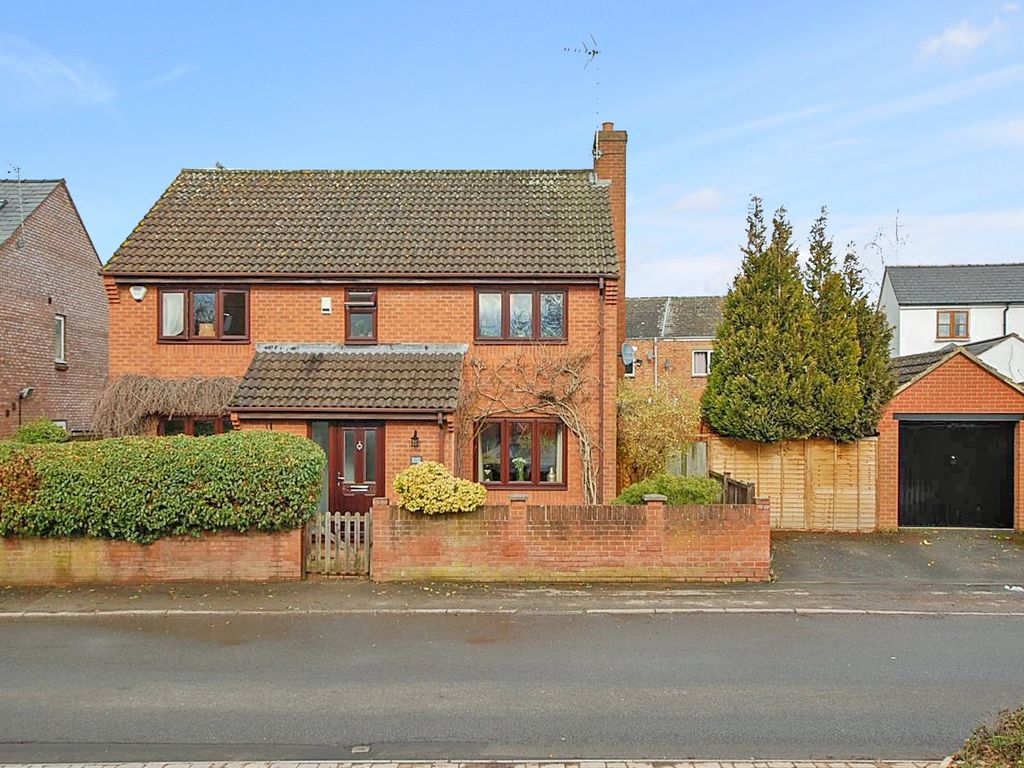 4 bed detached house for sale in East End Road, Charlton Kings