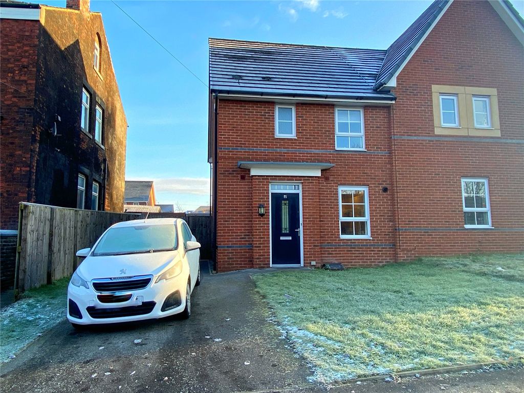3 bed semidetached house for sale in Green Lane, Heywood, Greater