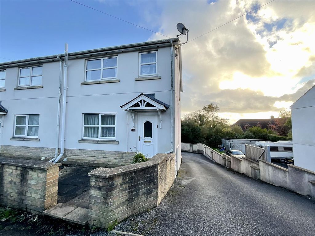 3 Bed Semi Detached House For Sale In Gwscwm Road Pembrey Burry Port