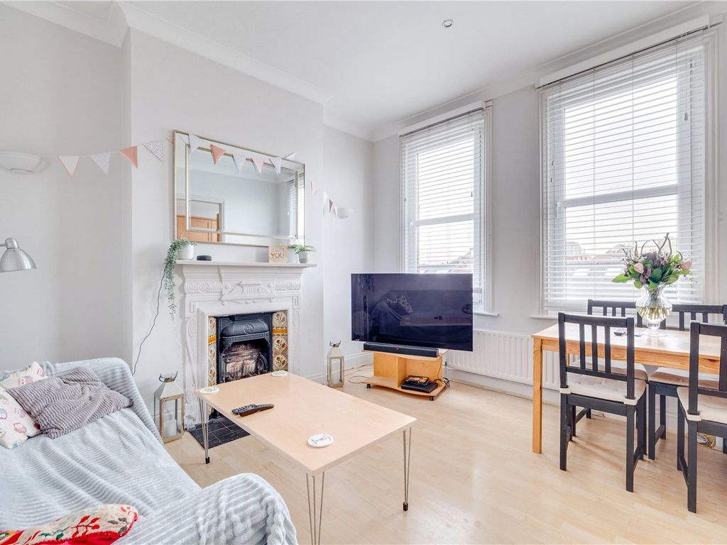 2 bed flat for sale in Munster Road, London SW6 Zoopla