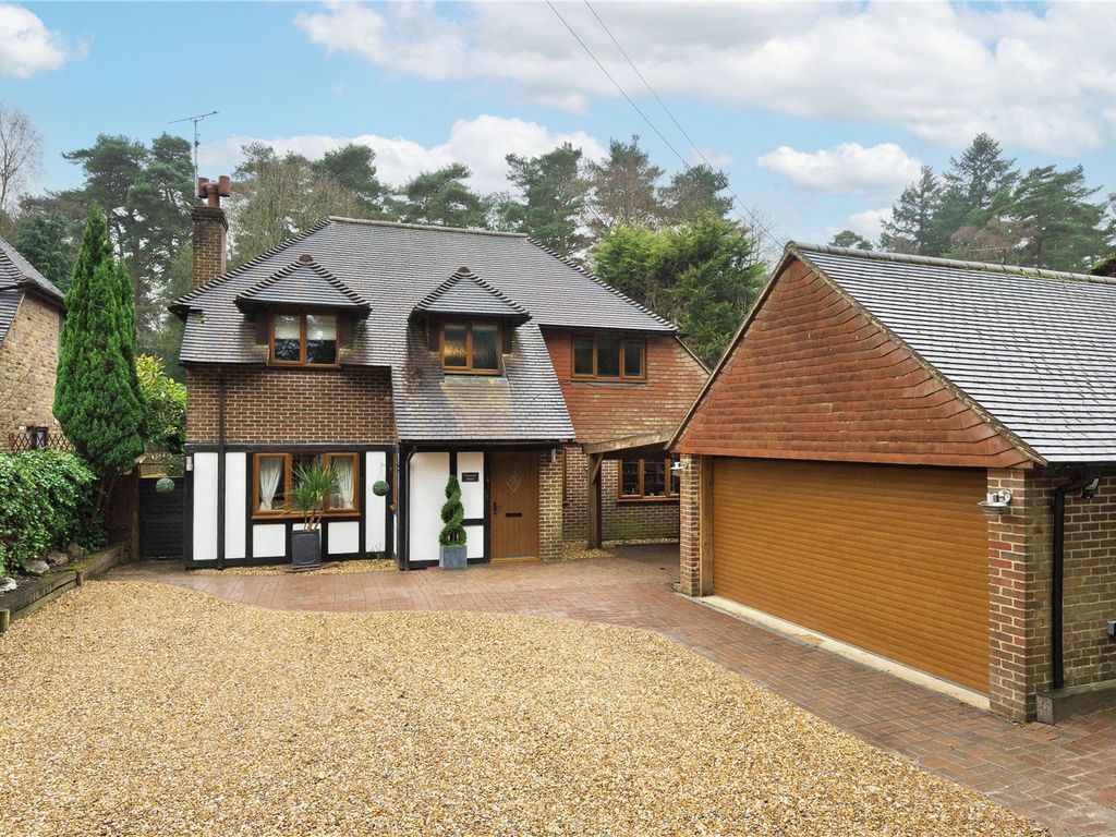4 bed detached house for sale in Furze Vale Road, Headley Down