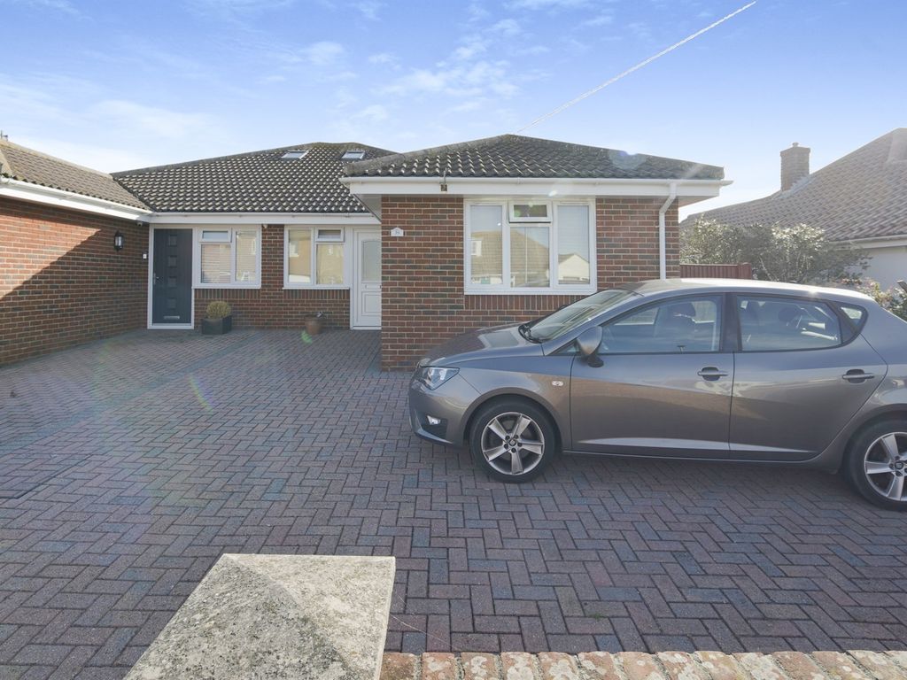 Piddinghoe Avenue, Peacehaven BN10  