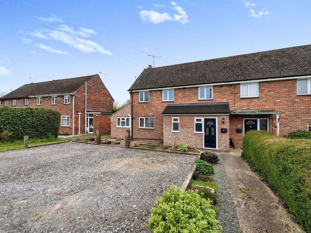 3 bed semidetached house for sale in Barn Green Close, Denmead
