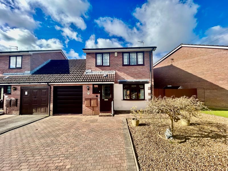 3 bed detached house for sale in Ynysddu, Pontyclun CF72 Zoopla