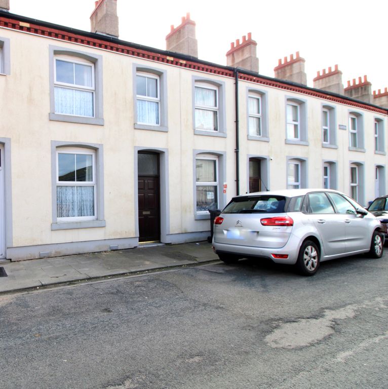 2 bed terraced house for sale in Wood Road, Rhyl LL18, £100,000 Zoopla