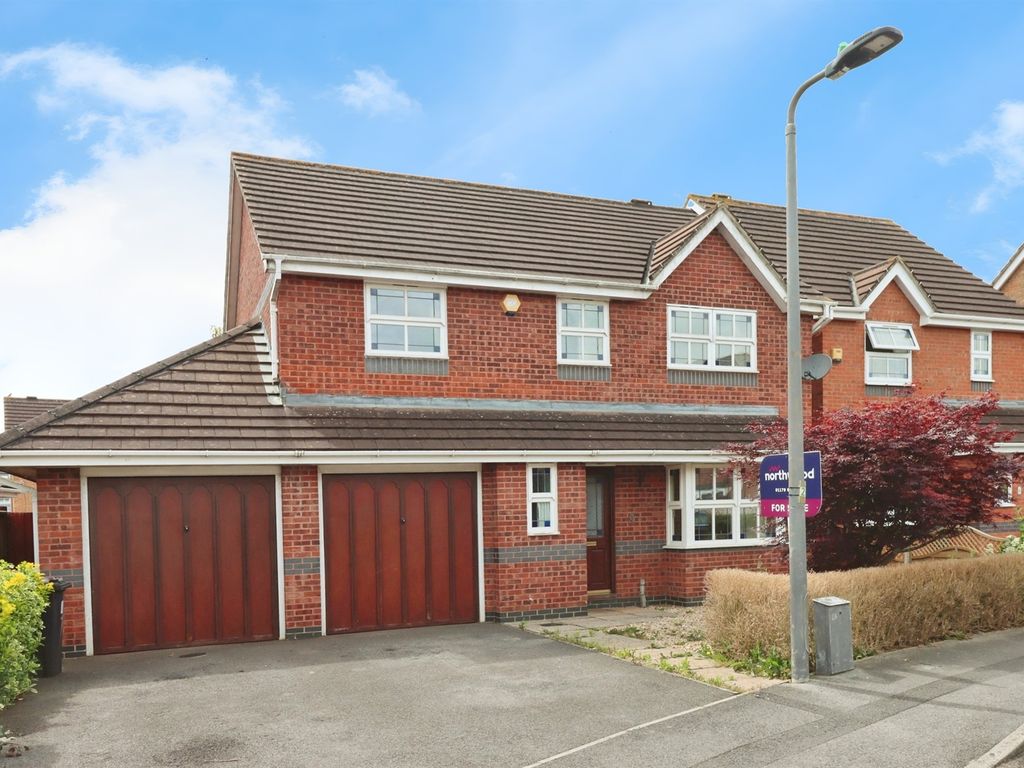 4 bed detached house for sale in Tarragon Place, Bradley Stoke, Bristol