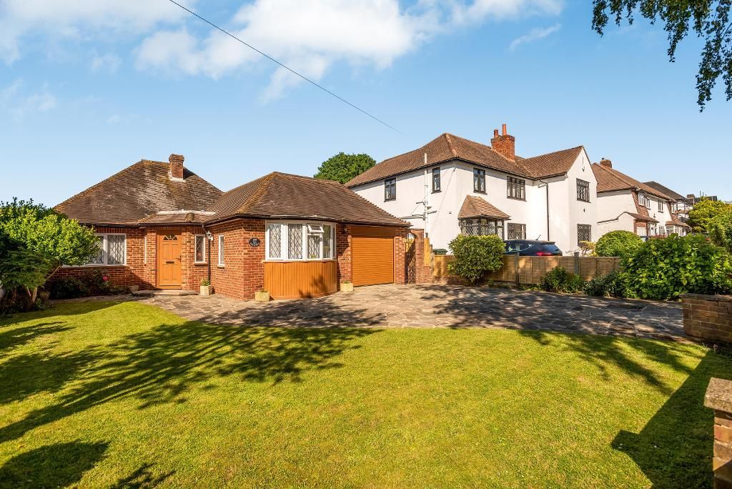 2 bed detached bungalow for sale in Park Avenue, Orpington, Kent BR6