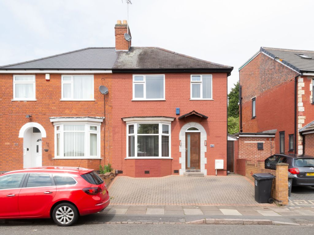 3 bed semidetached house for sale in Gwendolen Road, Leicester LE5, £
