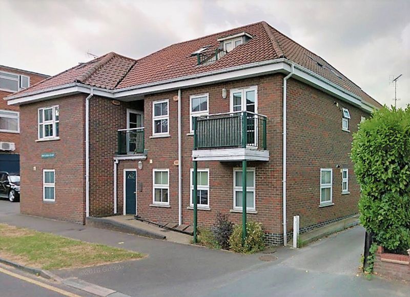 1 bed flat to rent in Shorter Avenue, Shenfield, Brentwood CM15 Zoopla