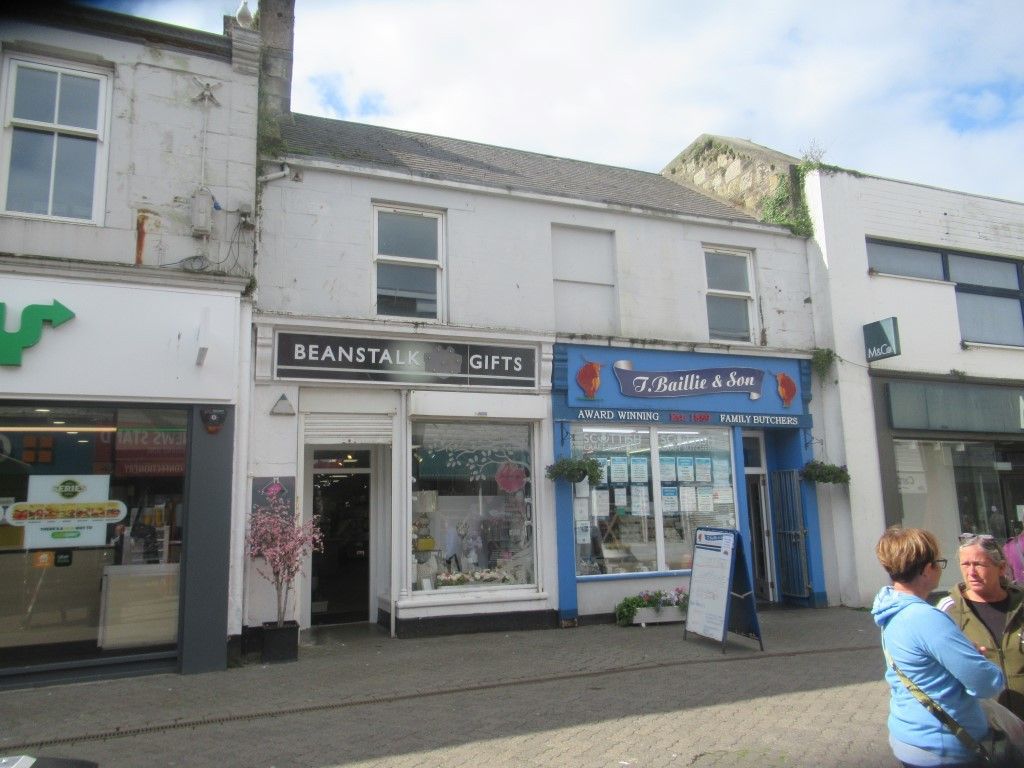 Retail premises to let in 38 Dockhead Street, Saltcoats, North Ayrshire