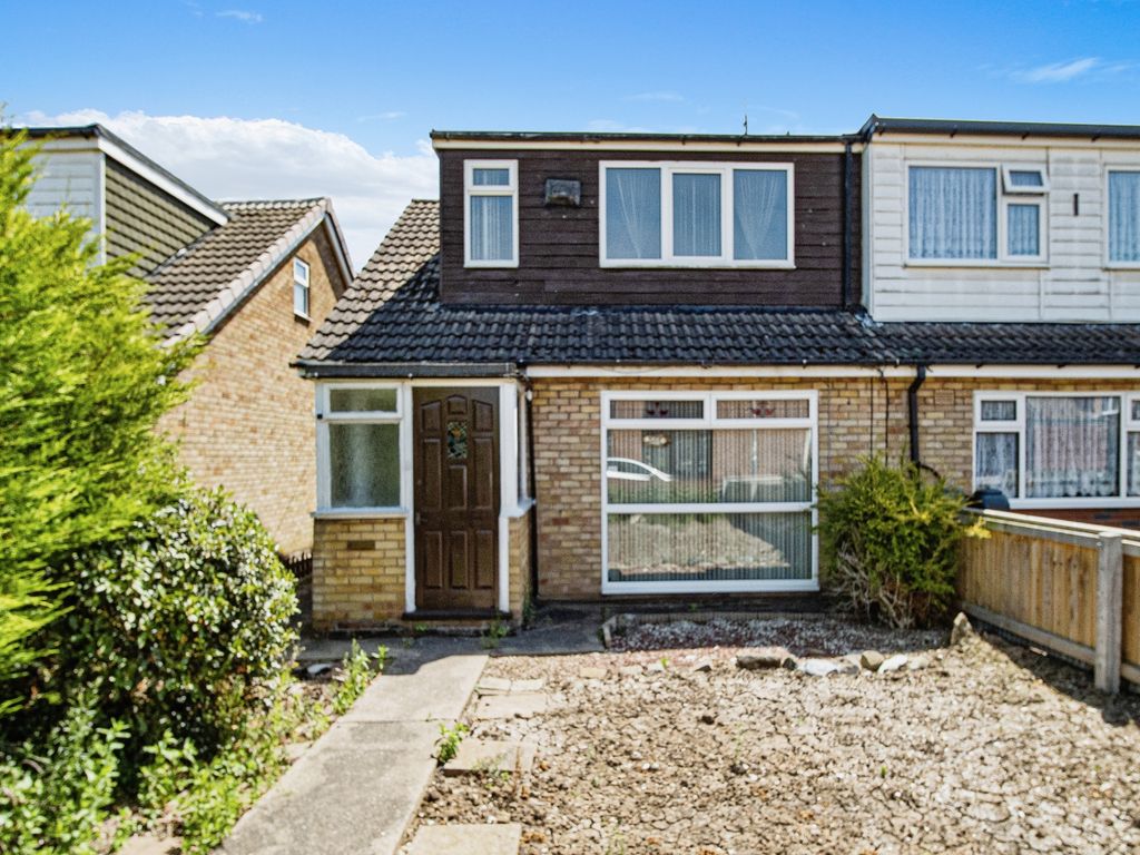 3 bed semidetached house for sale in Grizedale, Hull, East Yorkshire