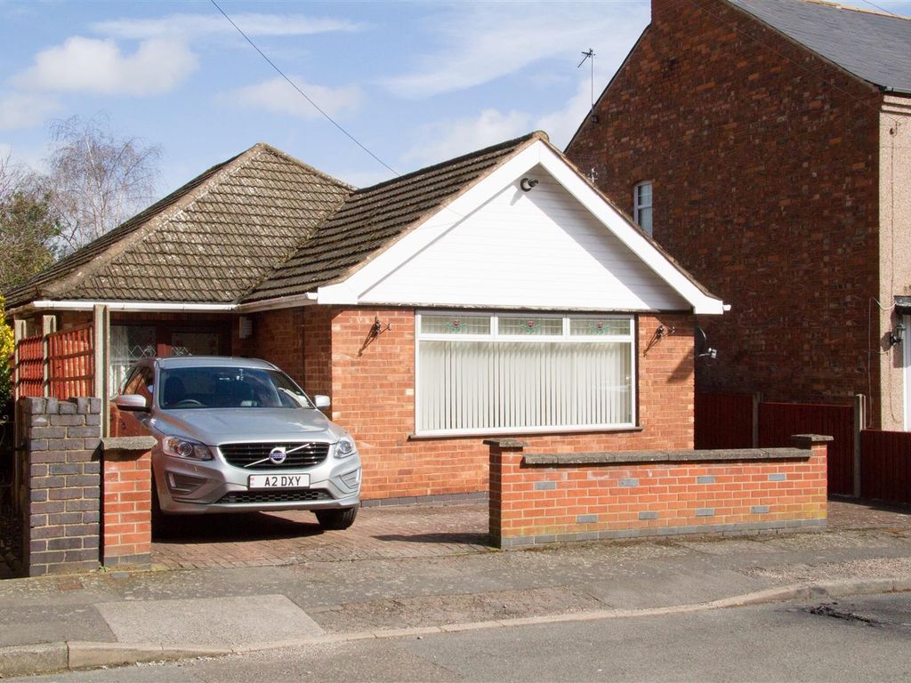 3 bed detached bungalow for sale in Melton Street, Earl Shilton