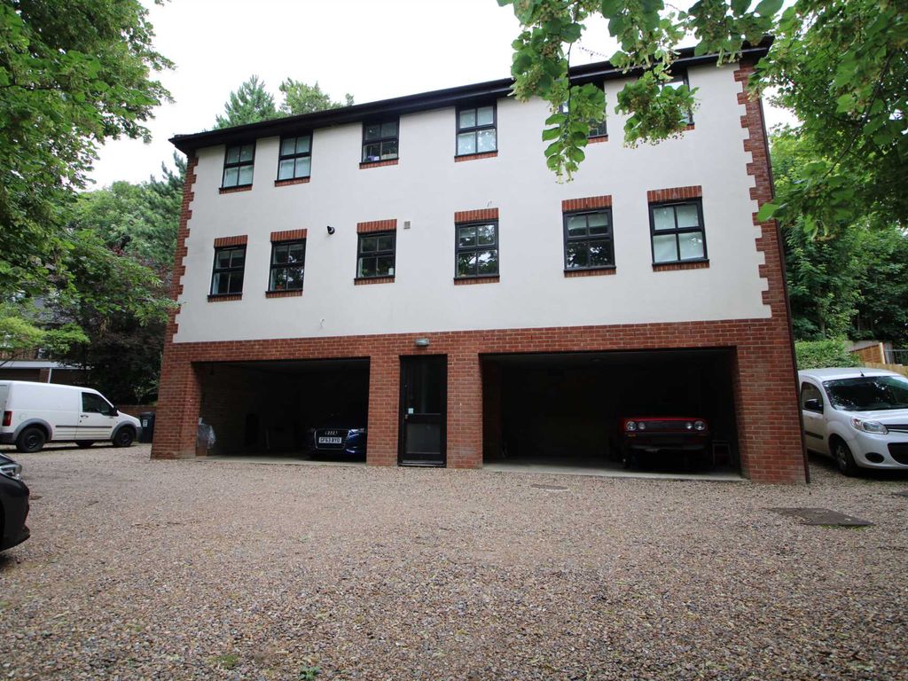 2 bed flat to rent in Beechfield Road, Hemel Hempstead HP1 Zoopla