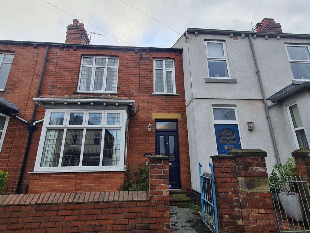 2 bed terraced house to rent in Bromley Mount, Wakefield WF1, £850 pcm