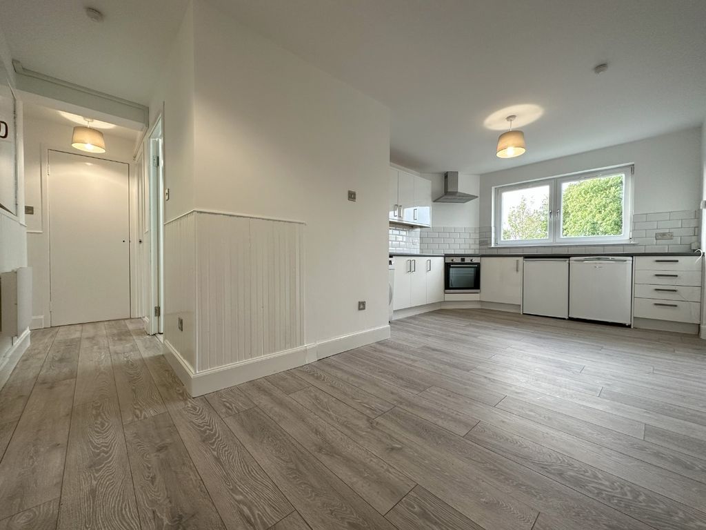 2 bed flat to rent in Marmoin Road, Cumbernauld G67, £550 pcm Zoopla