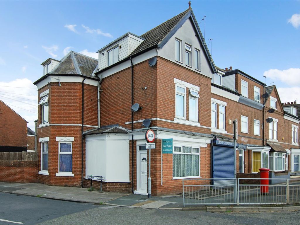 3 bed block of flats for sale in Field House Villas, Old Goole, Goole
